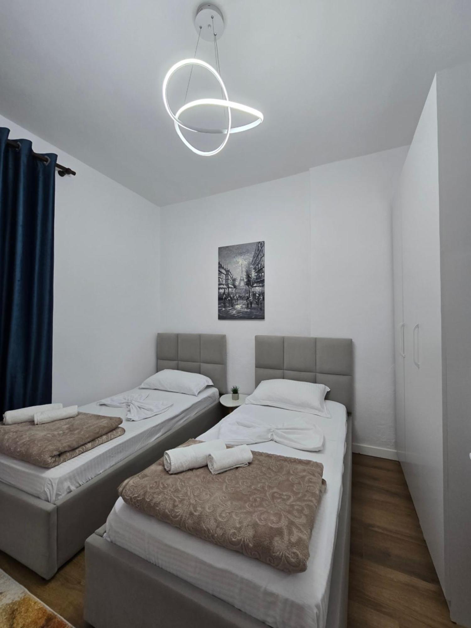 Ideal Apartment *