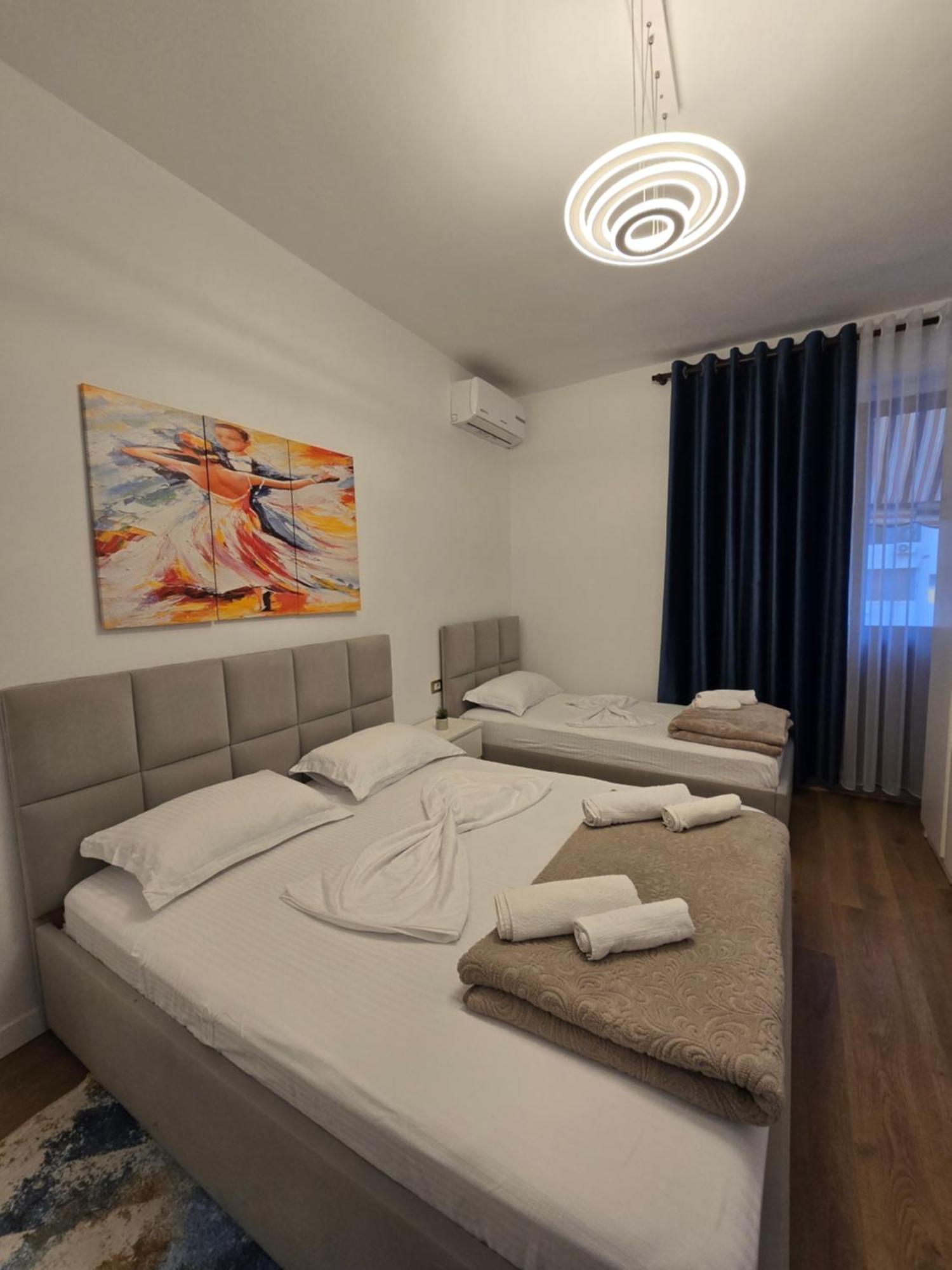 Ideal Apartment *